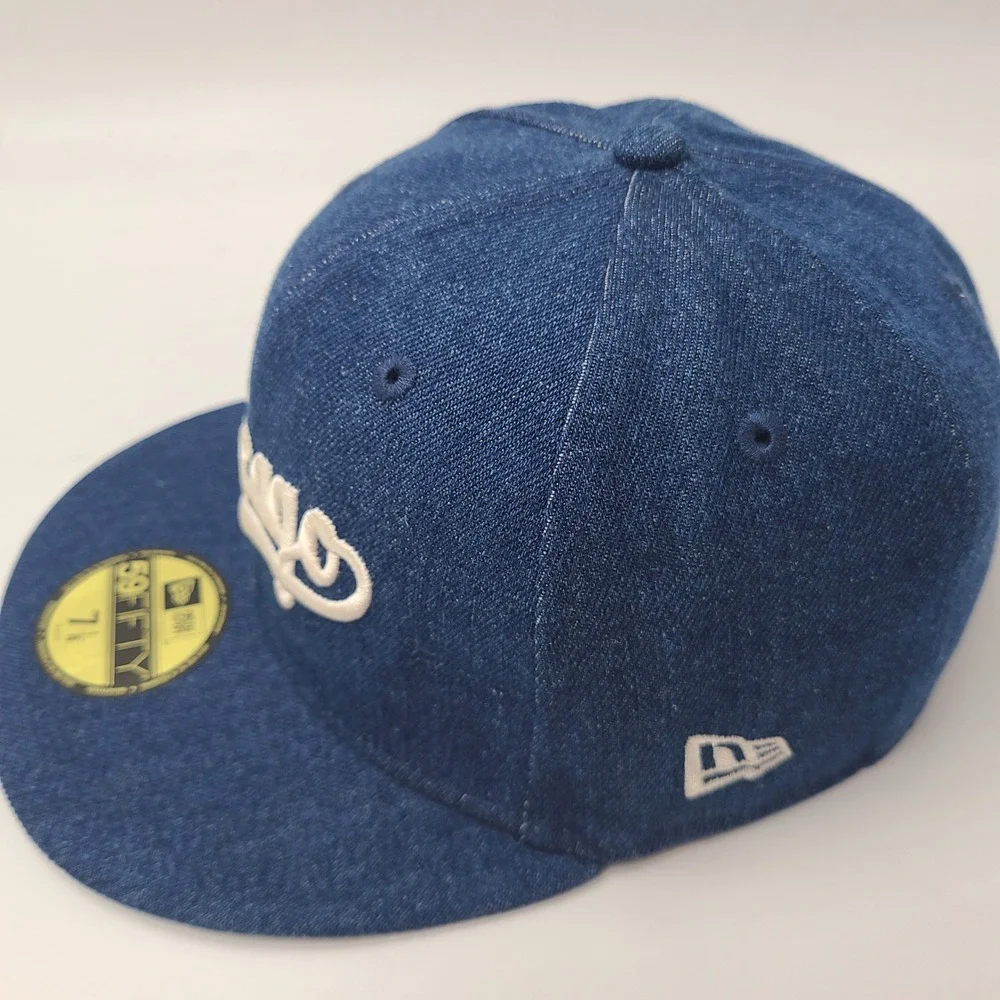 Chicago Cubs Hat Fitted 7 1/8 New Era 59Fifty Blue Denim MLB Wrigley Field Patch